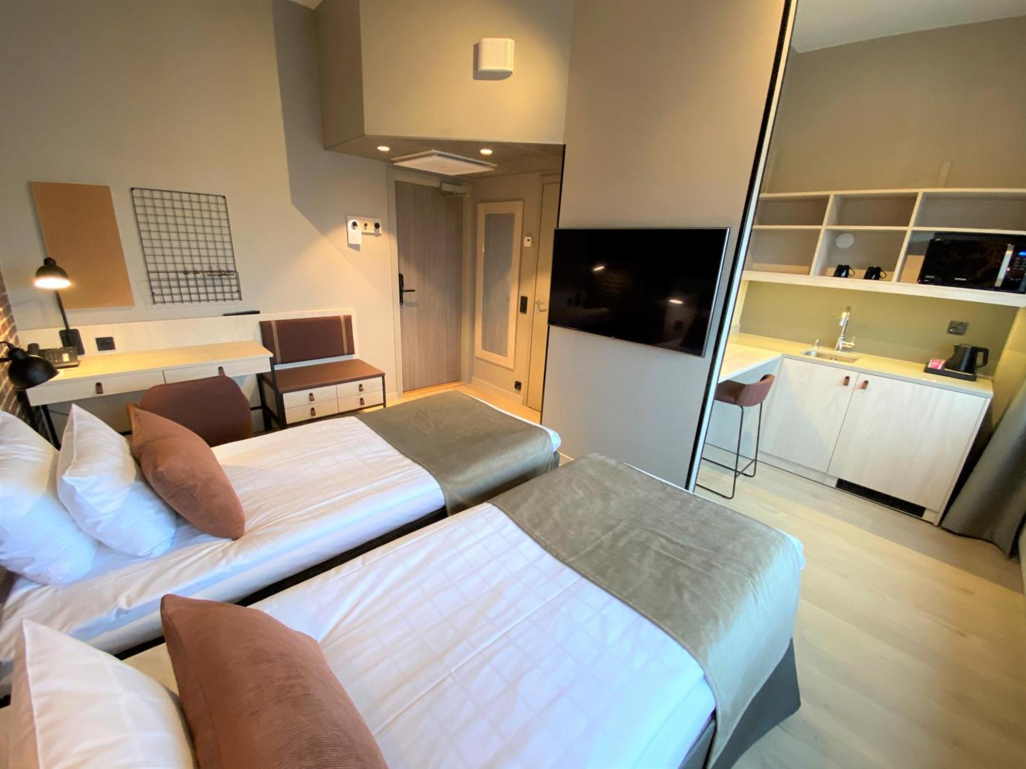 Skyline Airport Hotel Vantaa Exterior photo